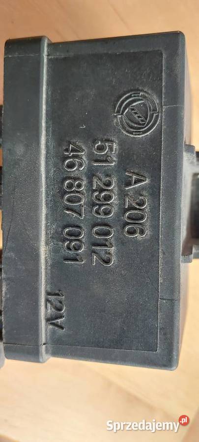 Przekaźnik świec żarowych Fiat 19 jtd 51299012 osobowe sprzedam