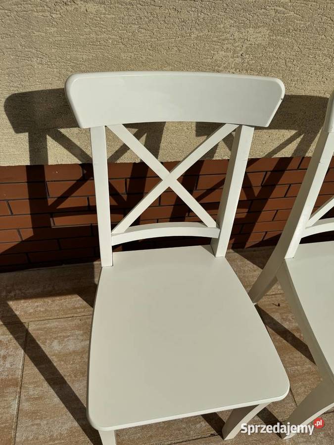 Krzesła białe krzyżaki 4 do stołu krzesło Garwolin