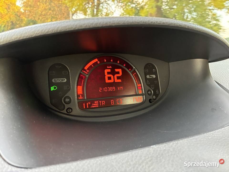 Sprzedam Renault Modus 12 75 z 2005 roku