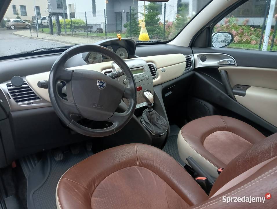 Lancia Ypsilon 14 Benzyna 2007 Toruń