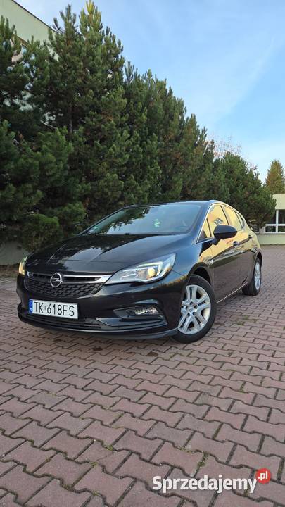Opel Astra K Doinwestowana ASO Zadbana Kielce sprzedam