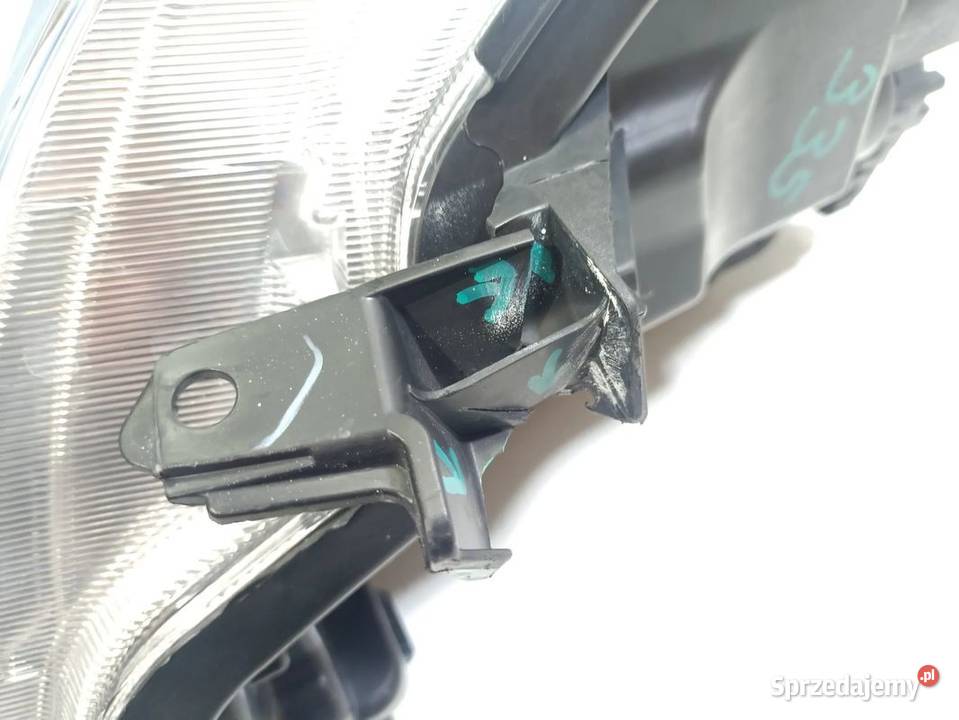 SUZUKI BALENO 2 II 20162021 REFLEKTOR PRAWY Skarżysko-Kamienna sprzedam