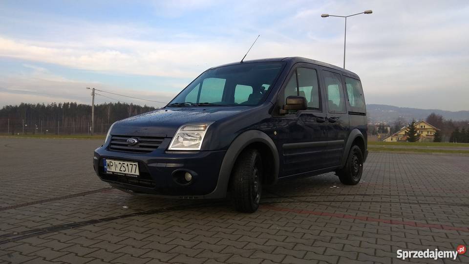 Ford Turneo Transit Connect osobowy 18 TDCi 2010 Strawczynek