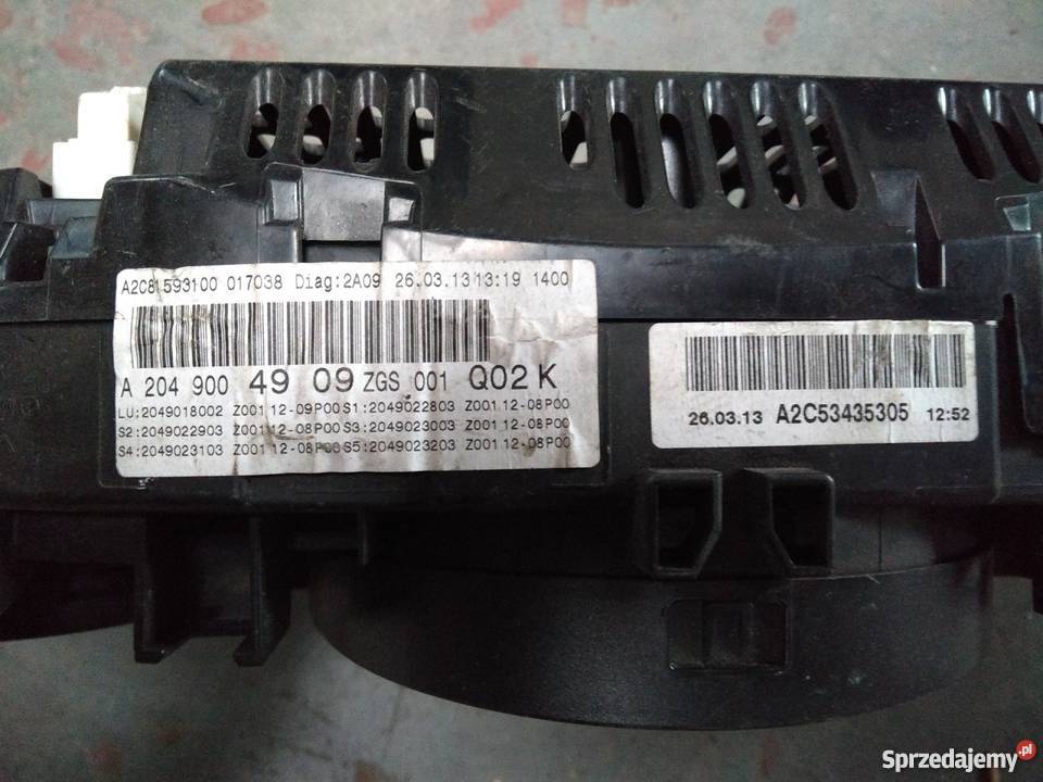 Mercedes W204 CKLASA liczniki zegary Pilzno sprzedam