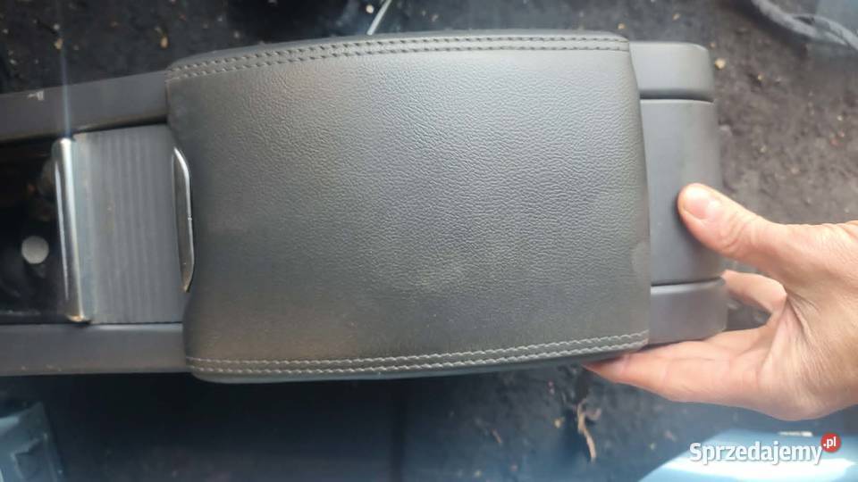 Podłokietnik Volvo v60 I lift Motoryzacja Książ Wielkopolski sprzedam