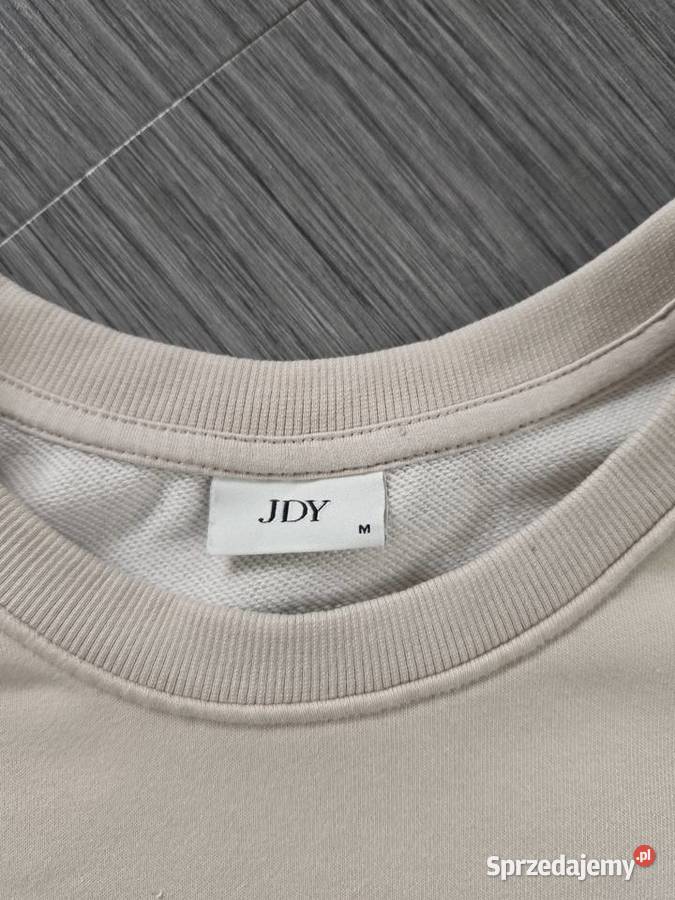 Letnia sukienka w kolorze beżowym JDY Nowogard