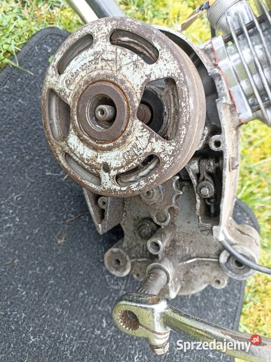 Silnik Komar S 38 nowy cylinder Piła sprzedam