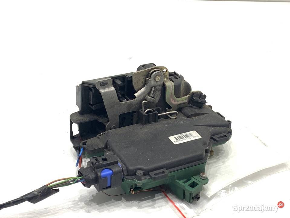 ZAMEK DRZWI PRAWY PRZÓD VW TRANSPORTER T5 Bus osobowe