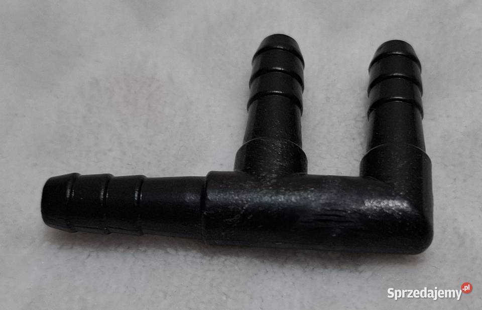 Trójnik podpięcia wężyków w zbiorniku na Czeladź