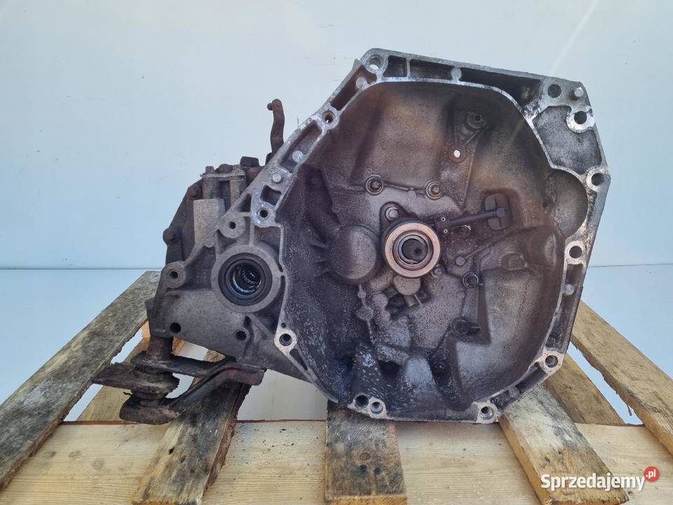 Nissan Qashqai J10 16 16V MANUALNA SKRZYNIA