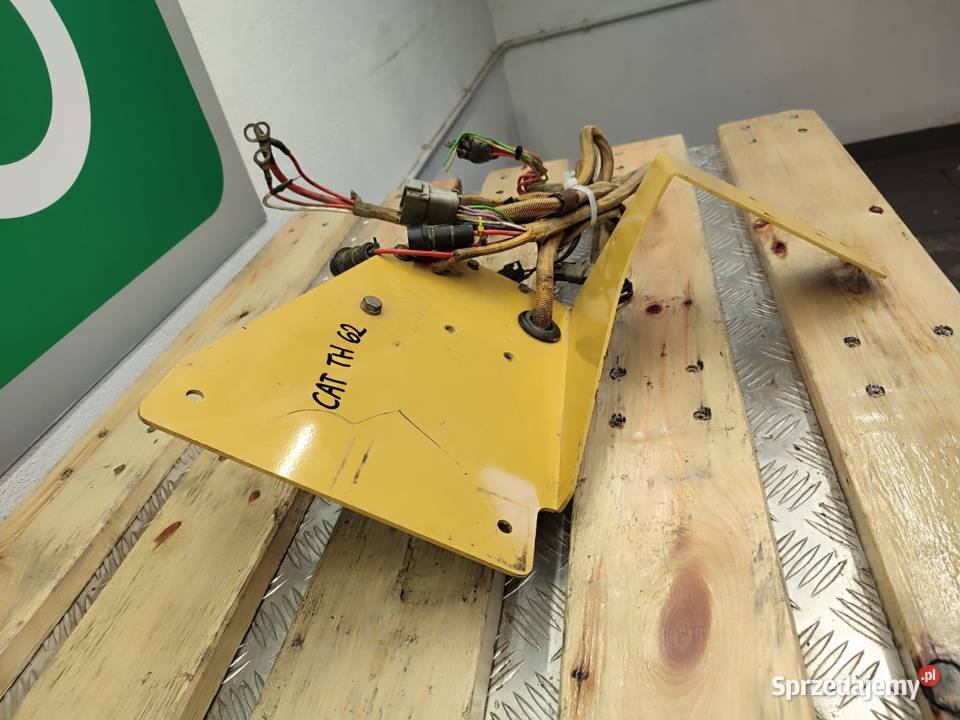 Wspornik 1374285 wiązka elektryczna CAT TH 62 Motoryzacja Wilkowo sprzedam