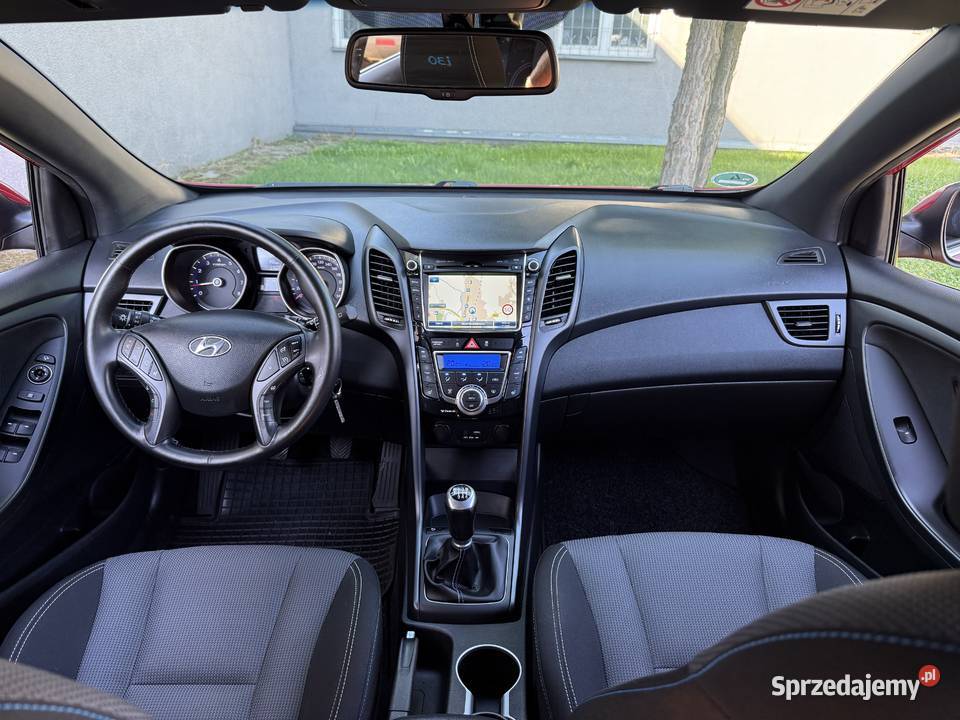 Hyundai i30 16 BENZYNA Klimatronik Nawigacja manualna Konin