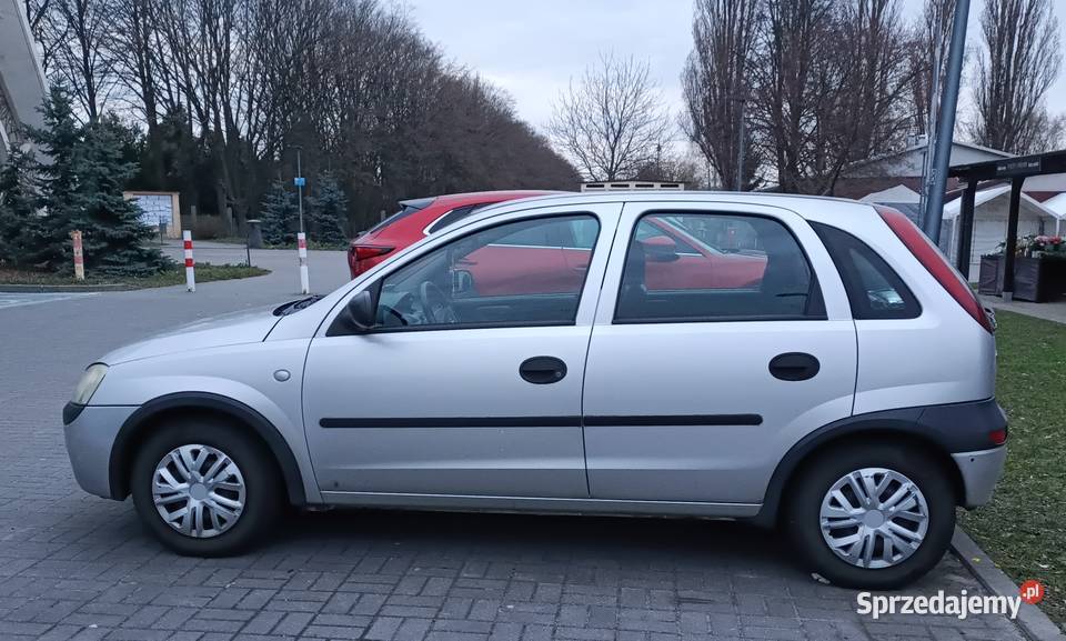 Opel Corsa C 2003 r 10 benzyna Ecotec 66 Rok produkcji 2003 sprzedam