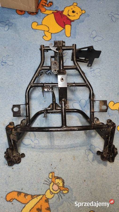 Stelaż przedniej czaszy Honda FES 125 SWing