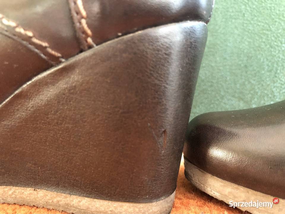 Brązowe botki na wysokim obcasie Lasocki