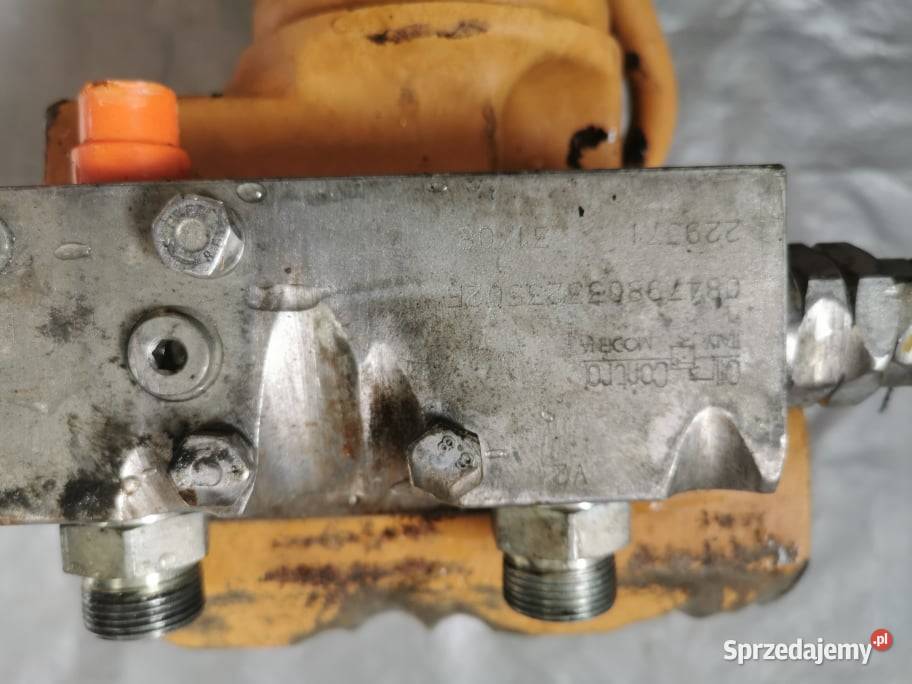 Siłownik wysuwu ramienia Manitou MT 932 Wilkowo