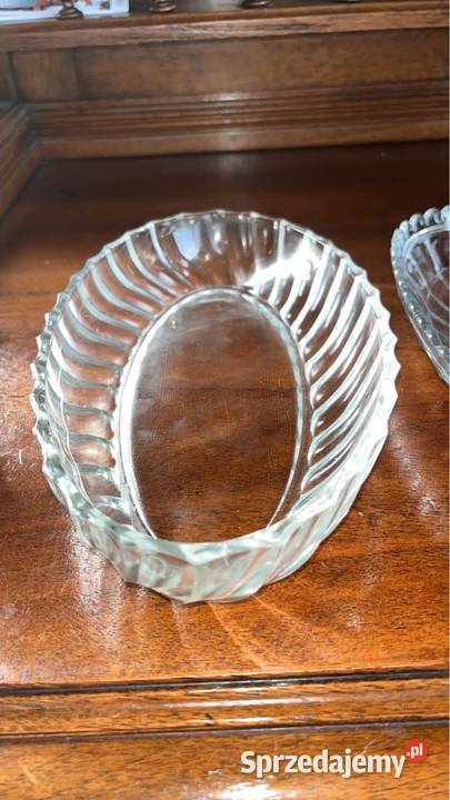 Patera Szkło Śledziówka Porcelana i szkło pomorskie Gdańsk