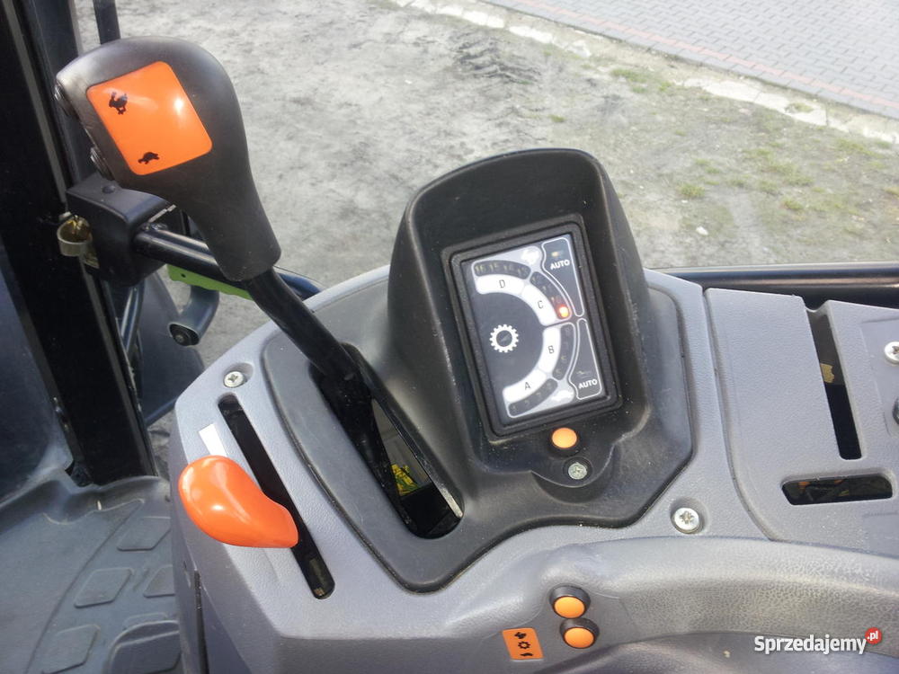 HOLLAND TS 125 ciągniki i przyczepy Piotrków Trybunalski