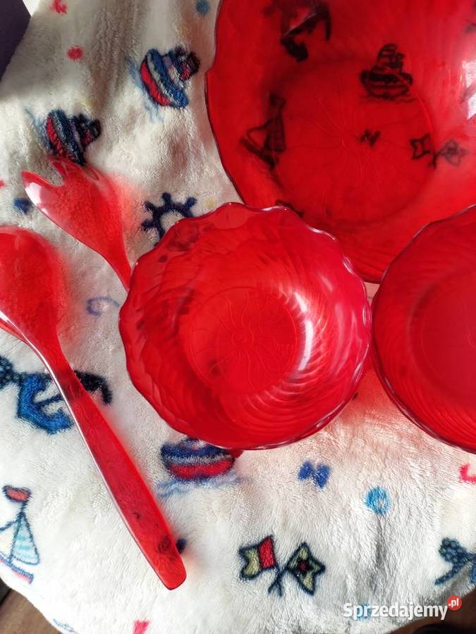 Waza i miseczki czerwone PRL tworzywo Wrocław sprzedam
