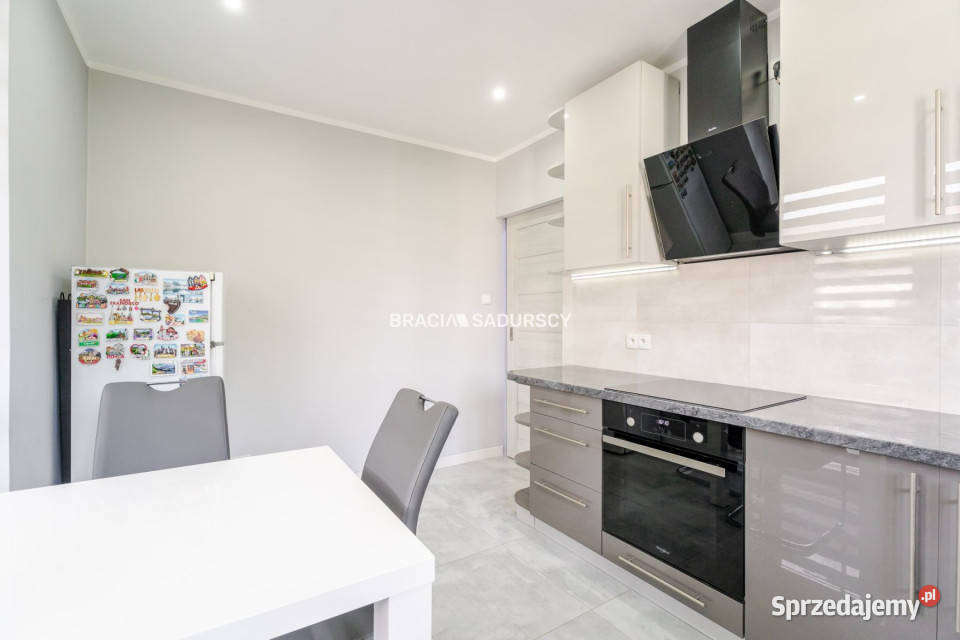 sprzedaży domu wolnostojącego 230m2 Kraków