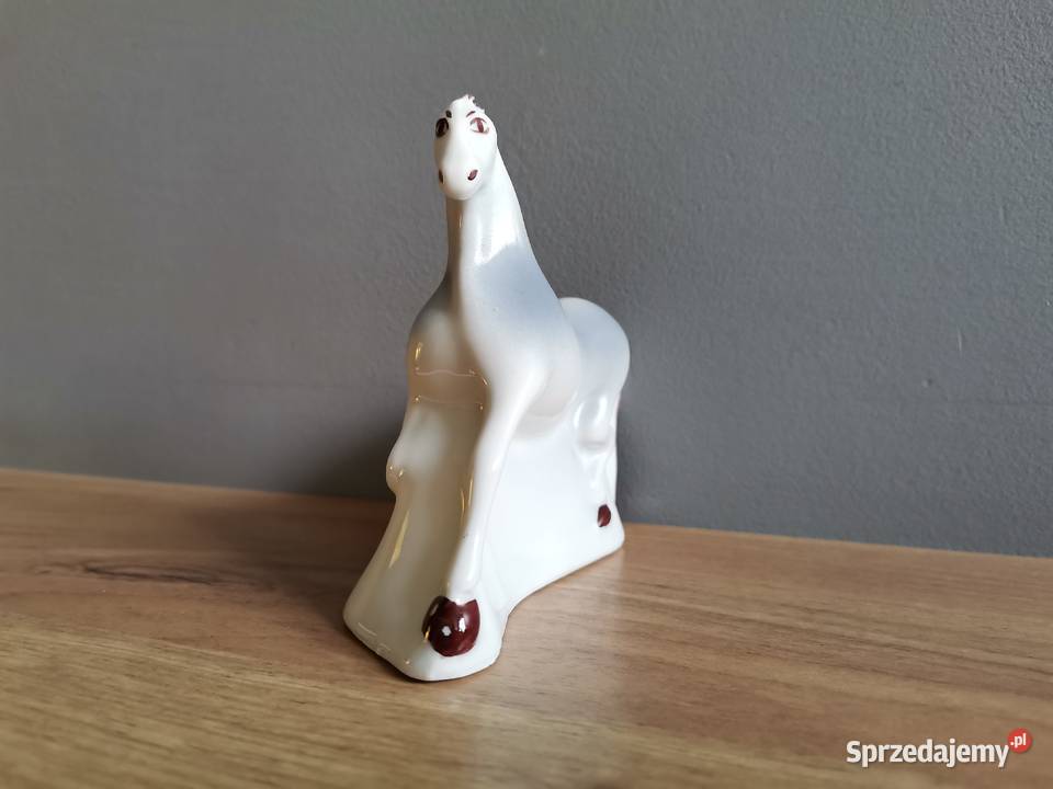 Stara figurka porcelanowa Koń Porcelana i szkło