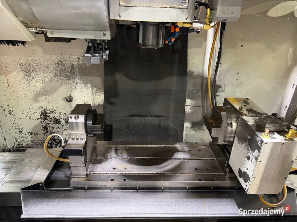 HAAS VF2 2005 Centrum CNC z 4 osią i TSC 20