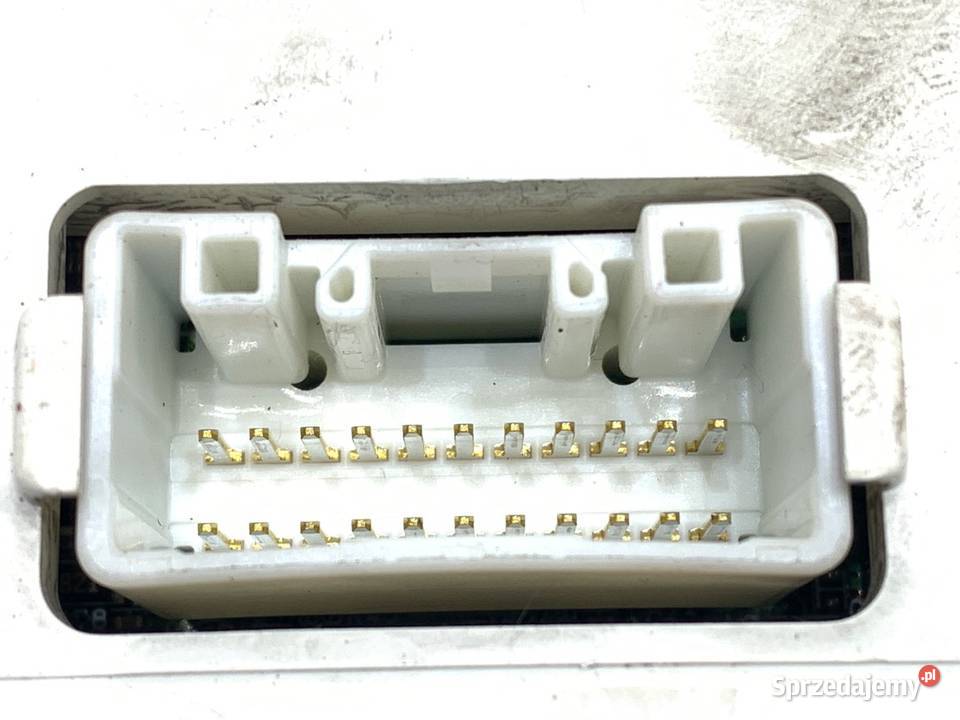 MODUŁ KOMFORTU BCM SUZUKI SX4 3677079J40