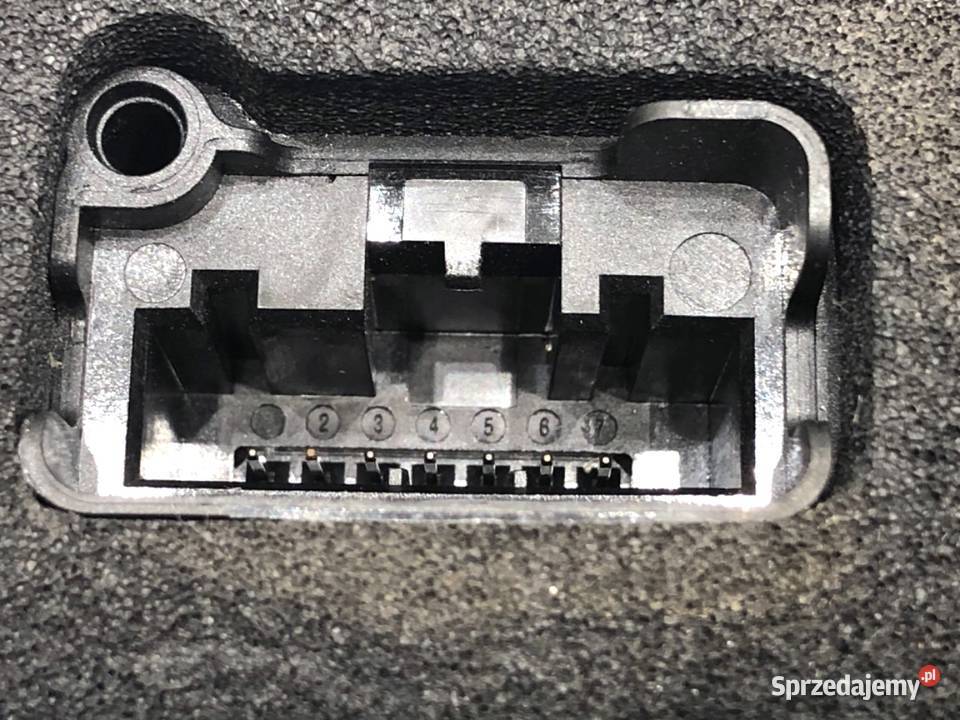 ZAMEK DRZWI LEWY TYŁ VW GOLF VIII Hatchback