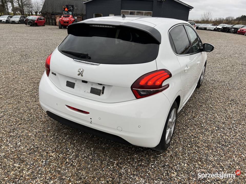 Peugeot 208 16 bluehdi 2017 260 tkm aluminiowe felgi Leszno sprzedam