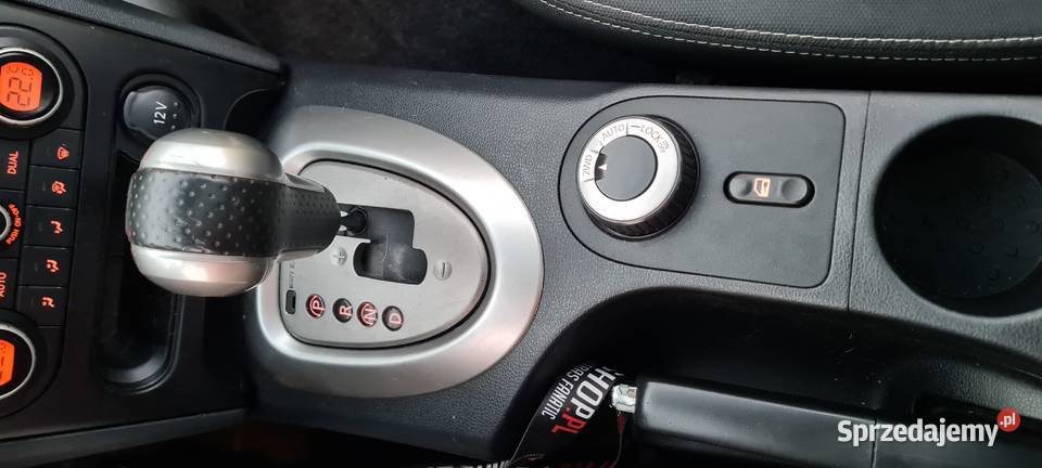 Nissan Qashqai 20 dci Tekna 4x4 Aut Łask