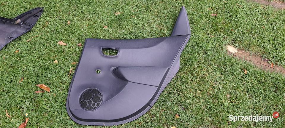 Yaris III Boczek Drzwi Tył Lewy Prawy 676730D030 Nowa Sól
