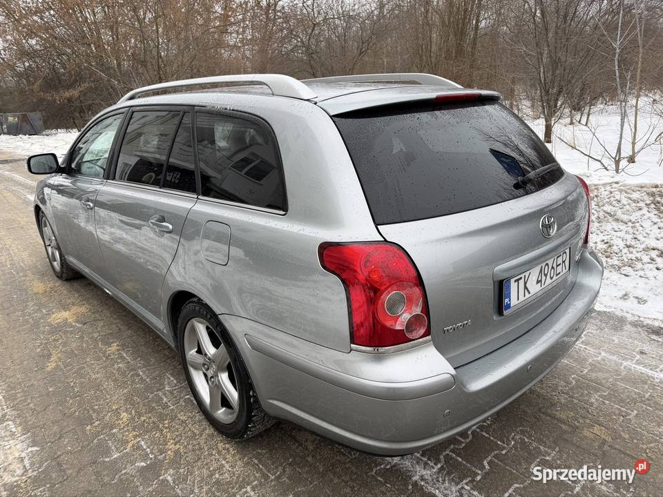 Toyota Avensis 2008 Lift Kombi HAK Kielce sprzedam