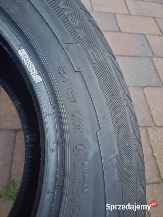 Opony r15C bieżnik nowy