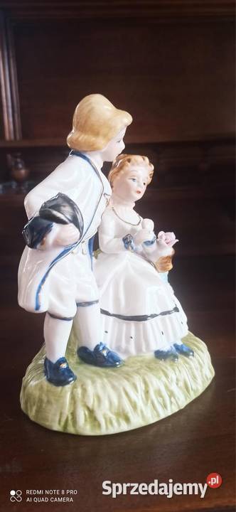 Figurka porcelanowa Pary Z koszyczkiem kwiatów Gdańsk
