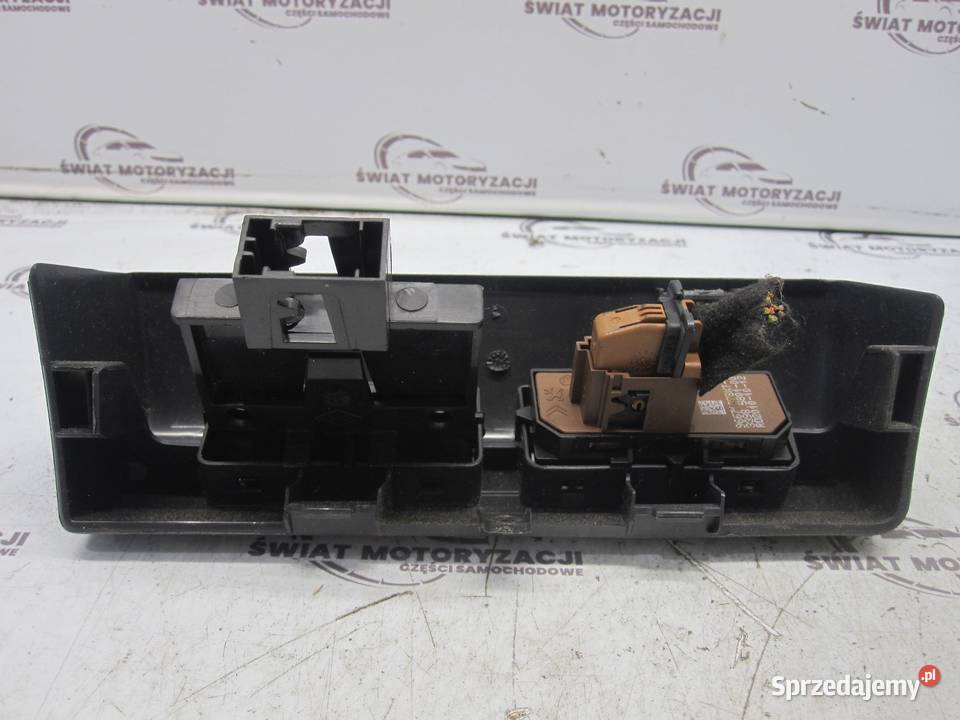 PEUGEOT 3008 I 10r panel przełącznik ESP