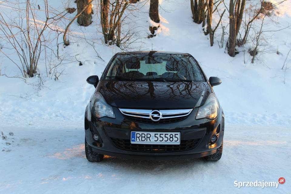 Opel Corsa D 14 87 2014r Blizne