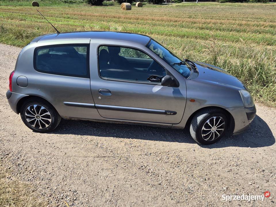 RENAULT CLIO 2002 r 207 453 PRZEBIEGU 3500 Lubsza sprzedam