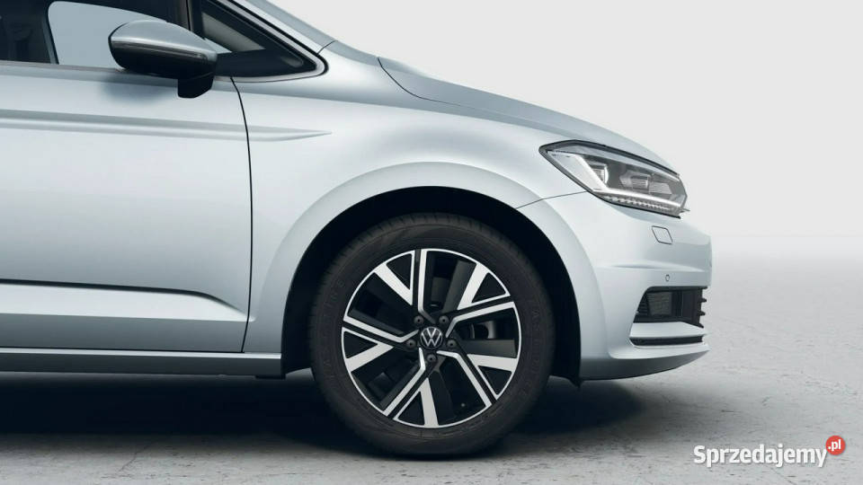 Volkswagen Touran Highline 15 TSI EVO 150 manualna Łódź