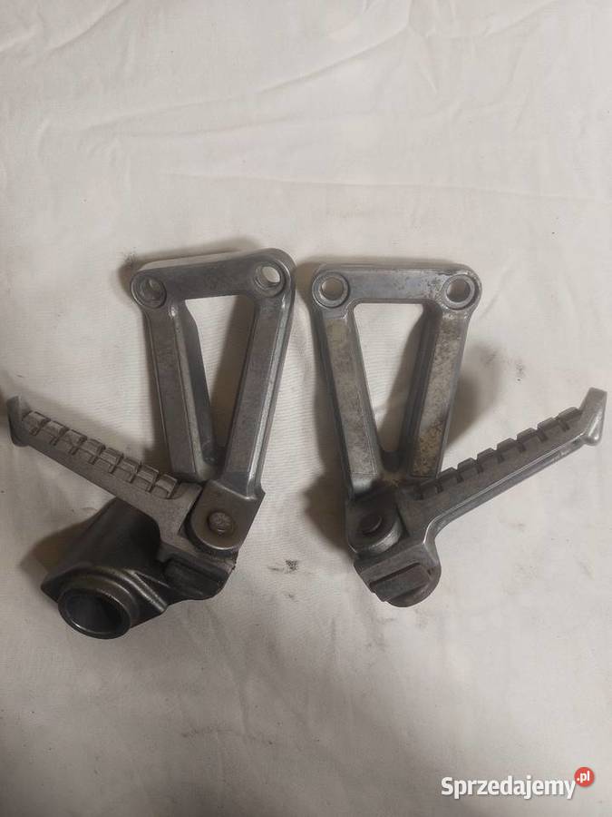 Podnóżki pasażera zx6r