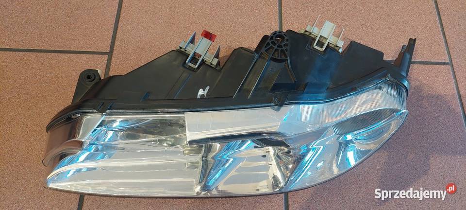 Lampa lewa 406 coupe lift