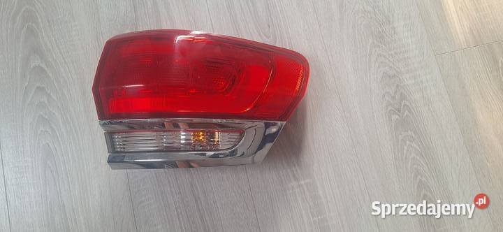 P68110000AE JEEP CHEROKEE WK2 LAMPA PRAWA TYŁ terenowe Pozostałe Rybnik