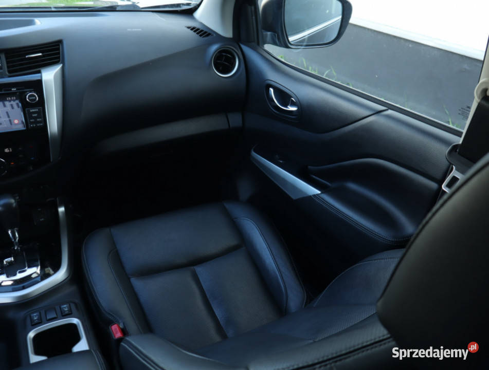 Nissan Navara 23 dCi podgrzewane fotele Navara Łódź sprzedam