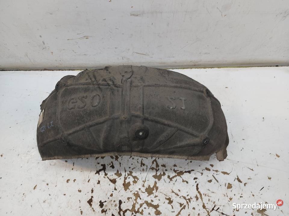 BMW G21 G20 Kombi 330e 2022r nadkole lewe tył