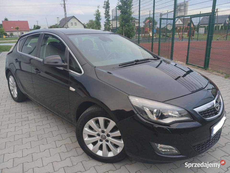 Opel Astra J COSMO 16 T 180 Grzane fotele Xenon 250000km Przeworsk