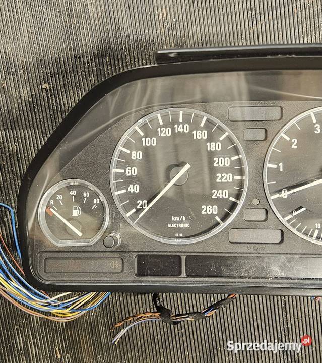 Bmw e34 v8 30 licznik