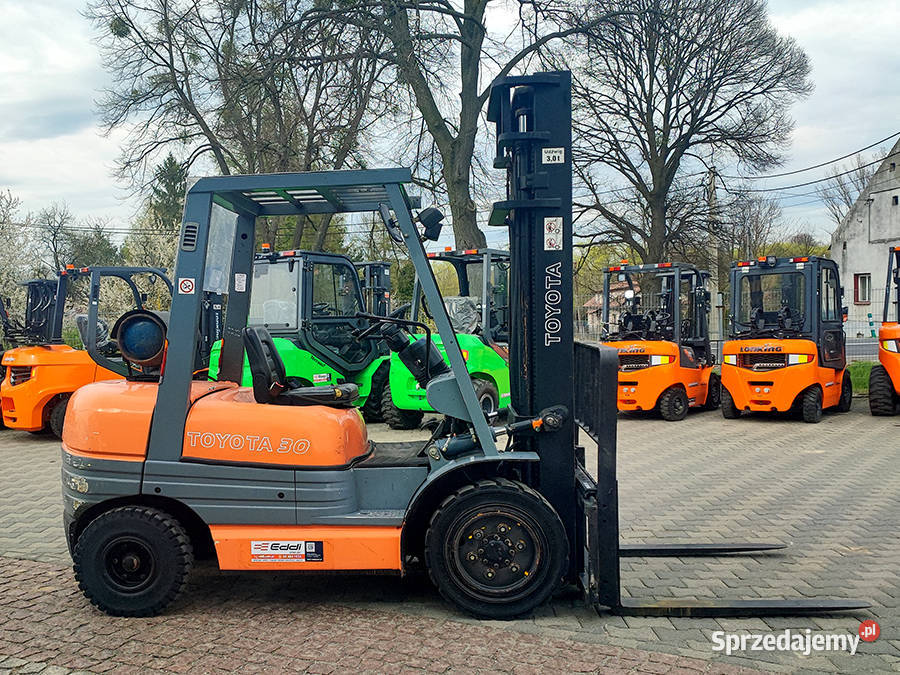 Wózek widłowy gazowy Toyota 026FGF30 3 tony Kęty