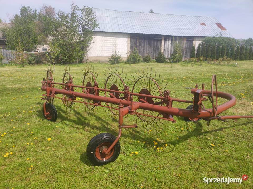 Zgrabiarka 5gwiazdowa nieuszkodzony Zgrabiarki i przetrząsacze Nowy Dwór sprzedam