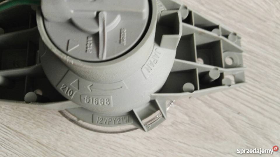 DAIHATSU TERIOS 9706 NOWY PRAWY HALOGEN PRZÓD Międzychód sprzedam