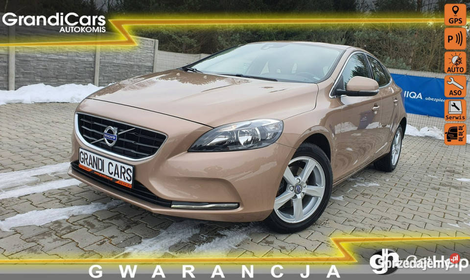 Volvo V40 20 D2 120 Momentum NAVI Półskóra VAT marża Chmielnik sprzedam