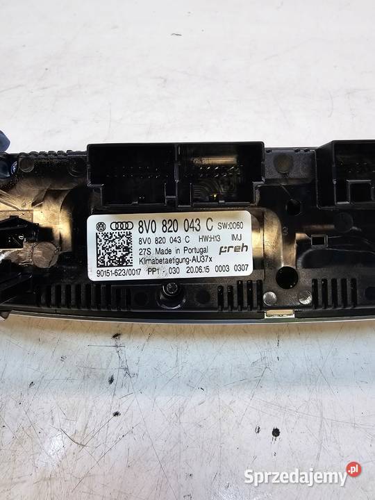 PANEL KLIMATRONIK AUDI A3 S3 8V 8V0820043C osobowe Przystajń